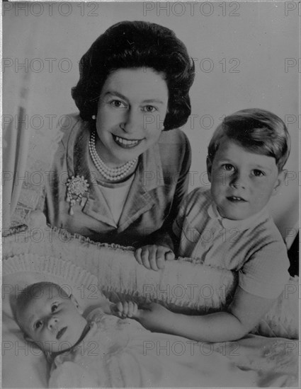 Queen Elizabeth with baby Edward and Andrew, 1964