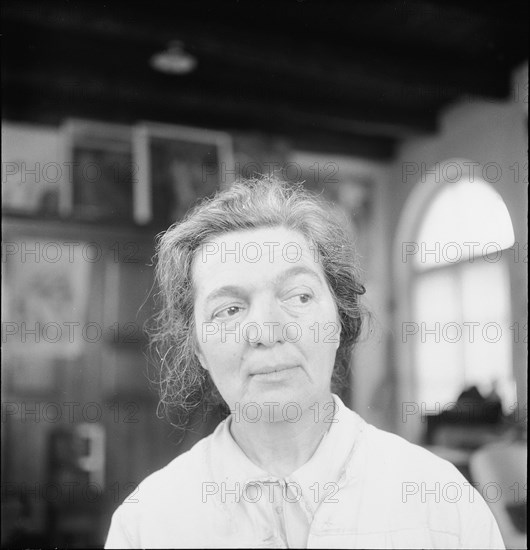 Regina Conti, paintress. ca. 1940