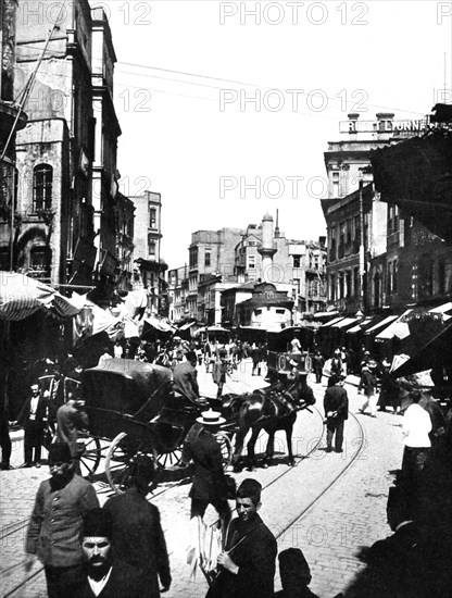 Constantinople Street Scene 1915