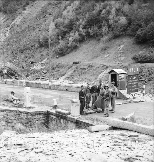 war refugees near Gondo; 1944.