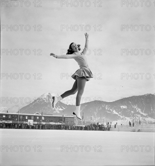 European championship of figure skating in Davos 1947: Barbara Ann Scott.