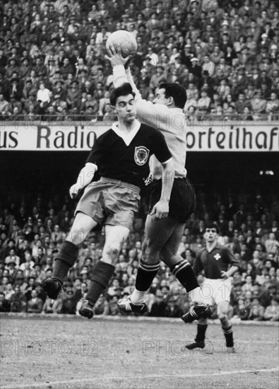 International match Switzerland - Scotland, Basel, 1957: Unknown, Parlier, Grobv©ty.