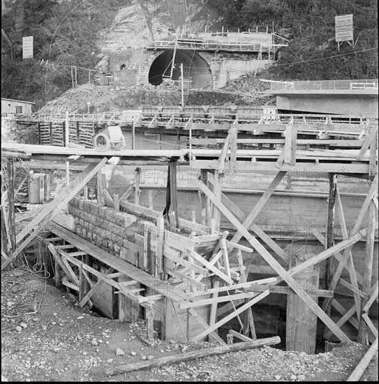 Muhlehorn GL, Road on the left shores of the Walensee under construction, 1957.