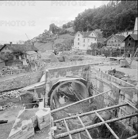 Muhlehorn GL, Road on the left shores of the Walensee under construction, 1957.