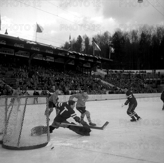 Hockey World Championship Zurich 1953: Sweden - Germany.