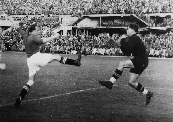 International match Austria - Switzerland, Vienna, 1948: Amadv=, Zemann.