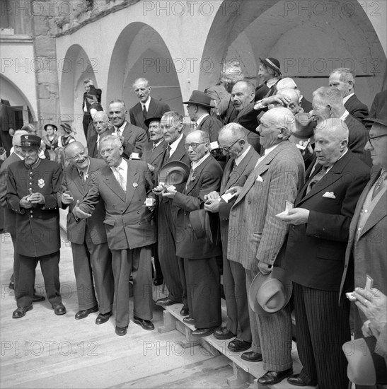 50th anniversary of the Simplon railway tunnel, tribute to veteran construction workers in Brigue 1956.