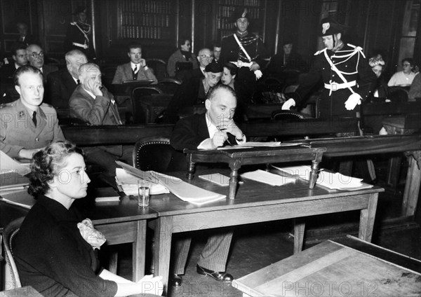 Trial of Maria Popescu, accused of murder by poisoning, around 1946.