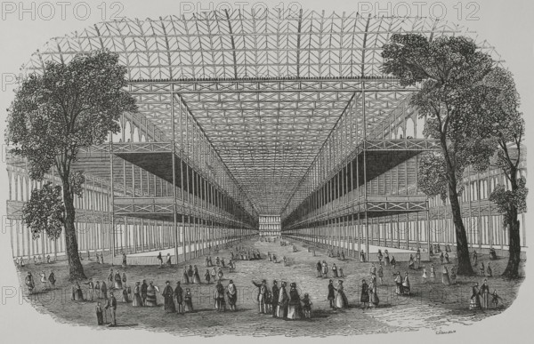 London, England. Universal Exhibition held in London in 1851 (1 May to 15 October). It was housed in ""The Crystal Palace"", a building designed by Sir Joseph Paxton (1803-1865). General view of the centre of the edifice, built of cast iron and glass. Engraving by Cabanach. ""Los Heroes y las Grandezas de la Tierra"" (The Heroes and the Grandeurs of the Earth). Volume VIII. 1856.