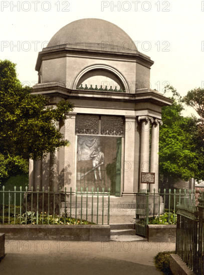 Burns Mausoleum