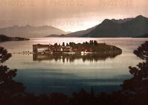 Isola Bella In The Moonlight