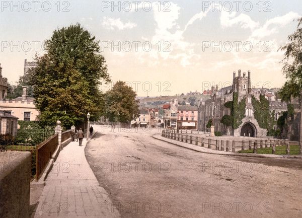 Guildhall Square