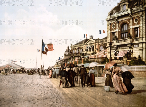 Promenade and large salon, France, Historical, digitally restored reproduction from an original from the 19th century.