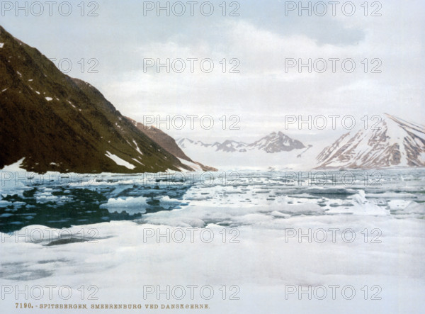 Tran-Stadt, a former whaling station on the island of Amsterdamoya in the northwest of Svalbard, Spitsbergen, around 1895, historical, digitally restored reproduction from an original from the 19th century.