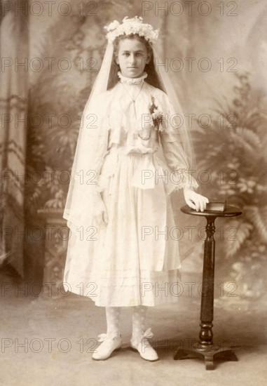 This First Communion photo predates 1920 and shows a New Bedford girl, daughter of Portuguese immigrants to this city in Massachusetts.