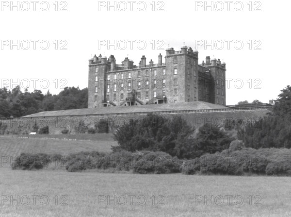 Drumlanrig Castle