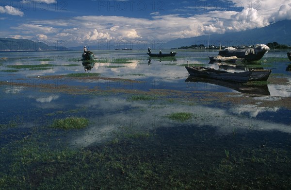 CHINA, Yunnan, Fishing boats on Dali Er Hai Lake