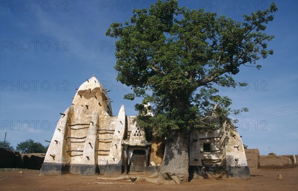 GHANA, Larabanga, Exterior of thirteenth century mosque.