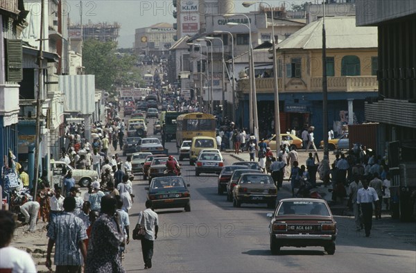 GHANA, Accra, Busy street scene in the city centre. - Photo12-Eye ...