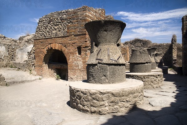 20093687 ITALY Campania Pompeii Bakery of Modestus